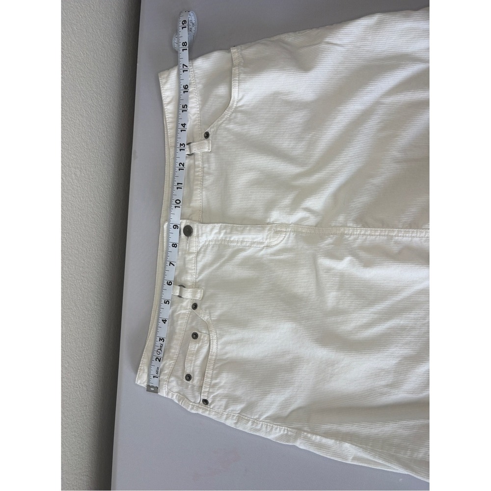 CLEARANCE-croft & barrow White Mini Skort with Front Button and zipper - Picture 7 of 8